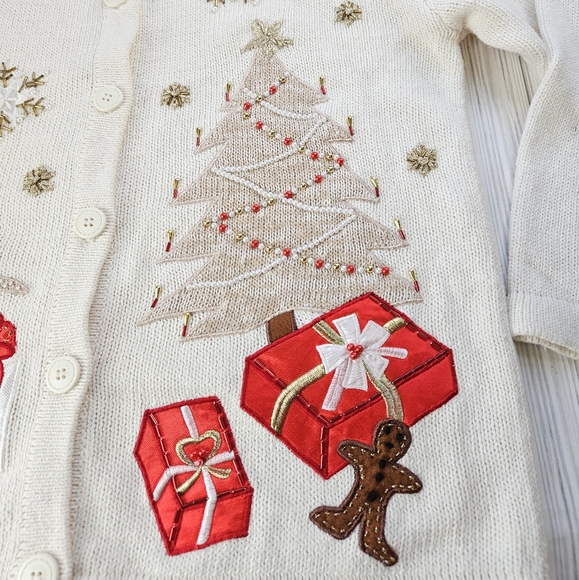 Winter Wonderland Vintage Embroidered Knit Cardigan in Cream and Red Size Med - Picture 6 of 12